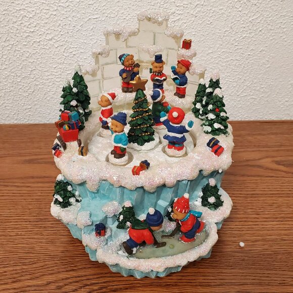 Holiday Decor - SanFrancisco Music Box Company - Rotating Bears on Ice w/Box - Picture 3 of 9
